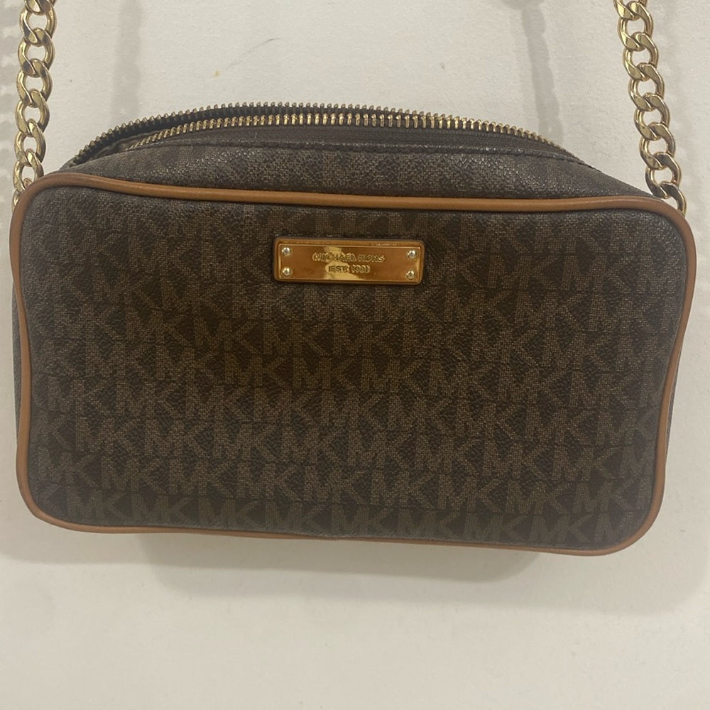 Michael Kors Logo Crossbody